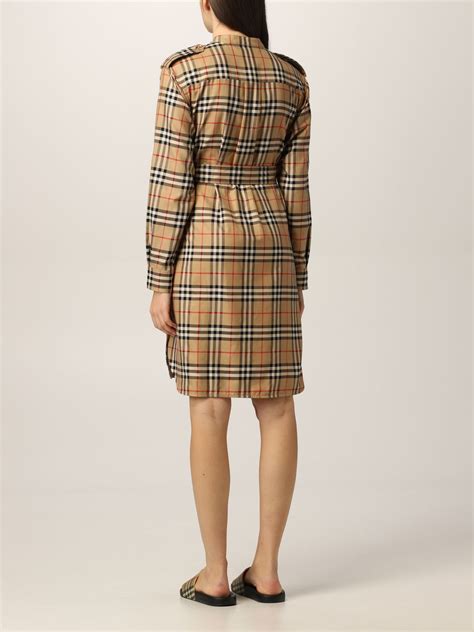 robes burberry femme|burberry cape women's.